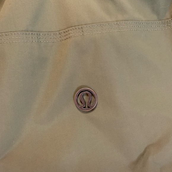 RARE Lululemon Fo Drizzle Jacket Savasana Camo - Picture 9 of 10